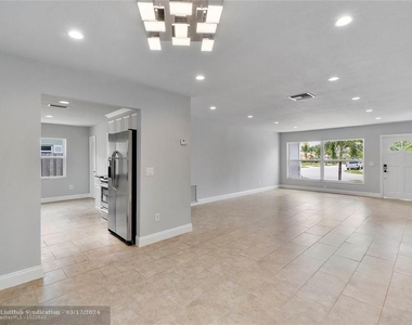 22139 Sw 58th Avenue - Photo Thumbnail 10