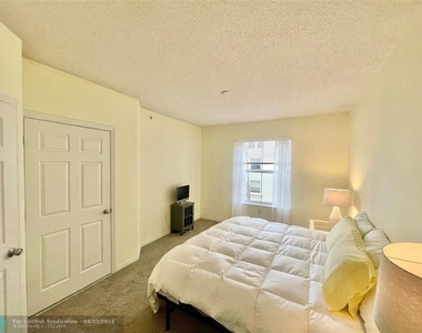 4317 Tuscany Way - Photo Thumbnail 52