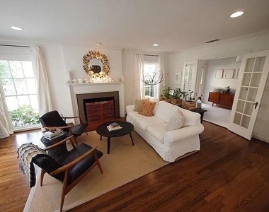 6926 Santa Monica Drive - Photo Thumbnail 2