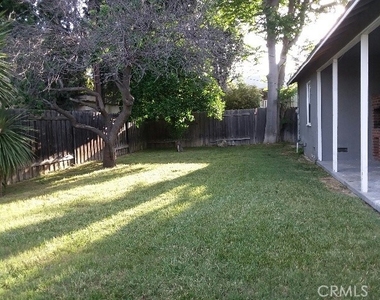 18350 Lorne Street - Photo Thumbnail 11