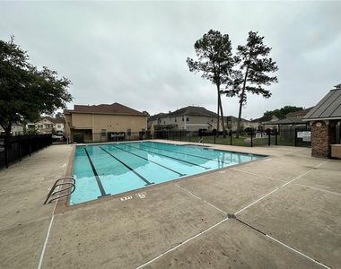 16103 Sweetwater Fields Lane - Photo Thumbnail 27