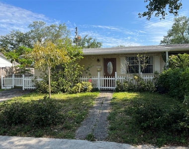 9426 Sw 52nd St - Photo Thumbnail 0