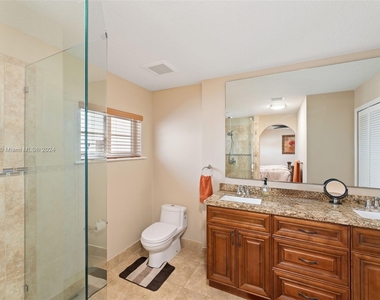 12853 Sw 50th St - Photo Thumbnail 13