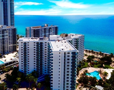 3001 S Ocean Dr - Photo Thumbnail 0