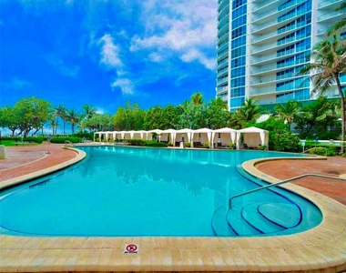 3001 S Ocean Dr - Photo Thumbnail 8