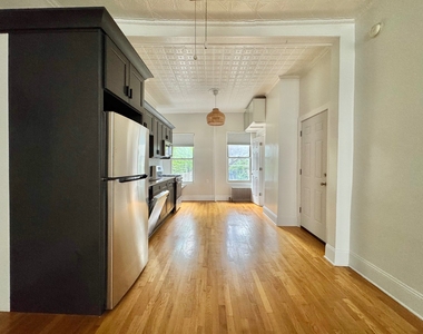 292 Van Brunt Street - Photo Thumbnail 1