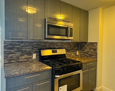 3440 Guider Avenue - Photo Thumbnail 2