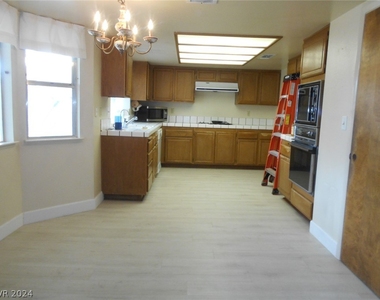 6304 Peppermill Drive - Photo Thumbnail 31