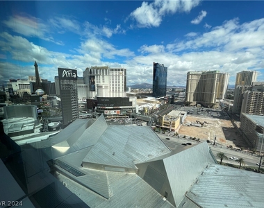 3722 Las Vegas Boulevard - Photo Thumbnail 1