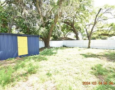 8303 N 17th Street - Photo Thumbnail 27