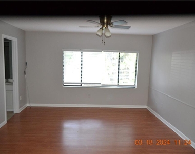 3410 Ellenwood Lane - Photo Thumbnail 6