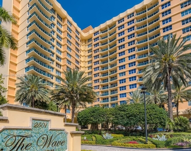 2501 S Ocean Dr - Photo Thumbnail 10