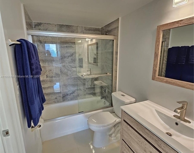 401 Ocean Dr - Photo Thumbnail 21