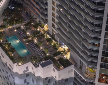 1300 Brickell Bay Dr - Photo Thumbnail 42