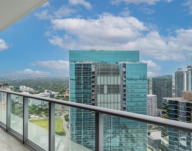 1300 Brickell Bay Dr - Photo Thumbnail 23