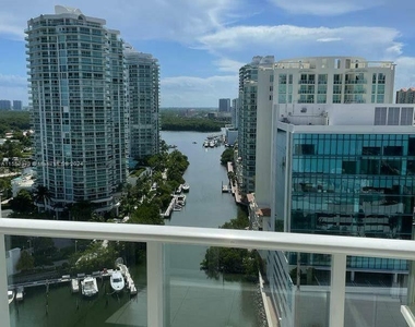 16485 Collins Ave - Photo Thumbnail 30