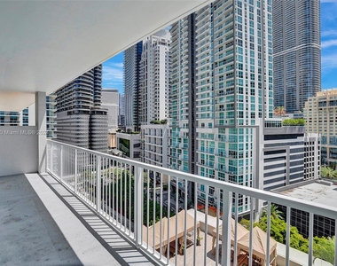 1250 S Miami Ave - Photo Thumbnail 0