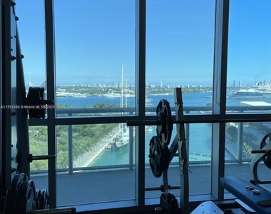 888 Biscayne Blvd - Photo Thumbnail 20