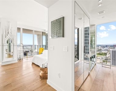 1040 Biscayne Blvd - Photo Thumbnail 55