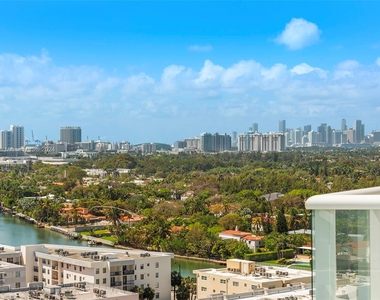 3801 Collins Ave - Photo Thumbnail 15