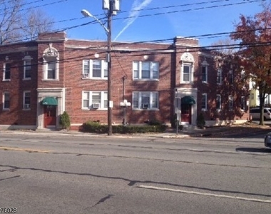 175 Pompton Ave - Photo Thumbnail 2