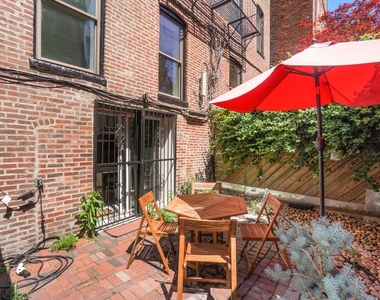 13 Albemarle Street - Photo Thumbnail 21