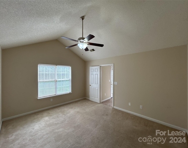 10251 University Park Lane - Photo Thumbnail 10