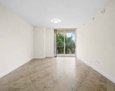 550 Okeechobee Boulevard - Photo Thumbnail 4