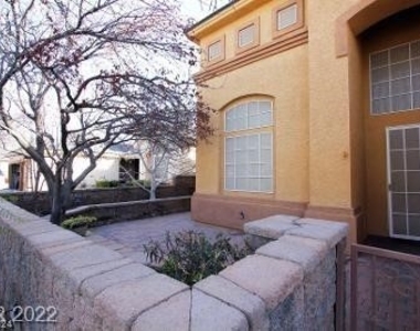 5504 Carnation Meadow Street - Photo Thumbnail 3