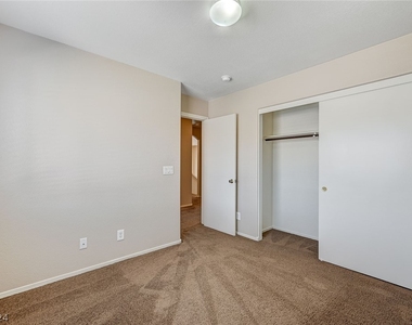 8416 Twinkling Topaz Avenue - Photo Thumbnail 27