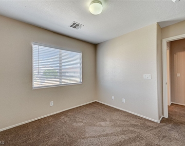 8416 Twinkling Topaz Avenue - Photo Thumbnail 26