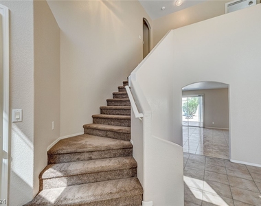 8416 Twinkling Topaz Avenue - Photo Thumbnail 9