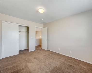 8416 Twinkling Topaz Avenue - Photo Thumbnail 14