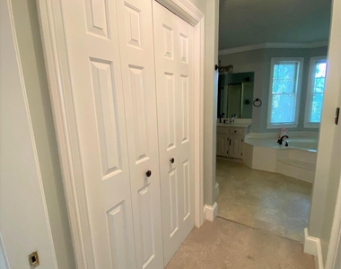 10103 Shadow Wood Drive - Photo Thumbnail 24