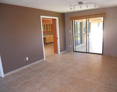 3764 E Gibbon Mountain Place - Photo Thumbnail 4