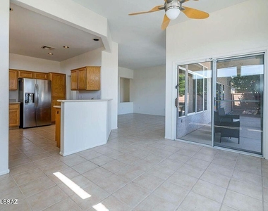 14256 N Greenspun Place - Photo Thumbnail 9