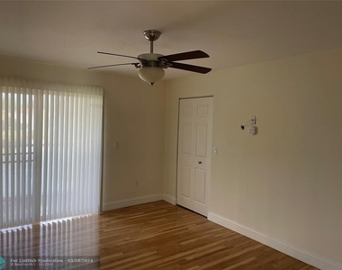 1724 Royal Palm Way - Photo Thumbnail 23