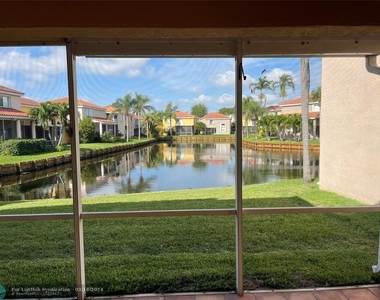 1724 Royal Palm Way - Photo Thumbnail 5