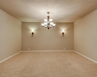 1551 Meadow Run Drive - Photo Thumbnail 7