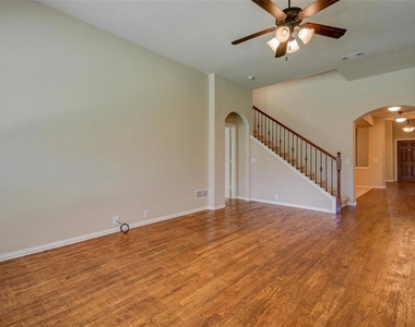 1551 Meadow Run Drive - Photo Thumbnail 12