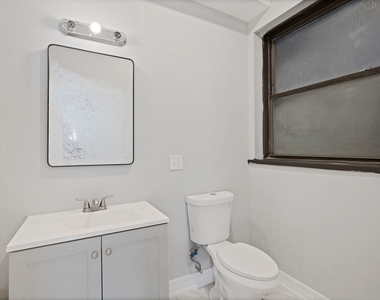 4359 S King Drive - Photo Thumbnail 9