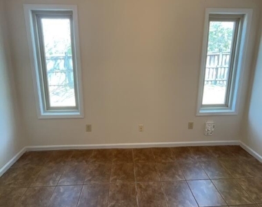 603 Independence Drive - Photo Thumbnail 11
