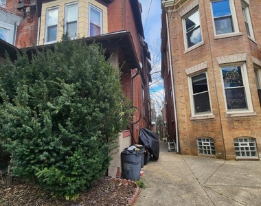 927 S Farragut St - Photo Thumbnail 0