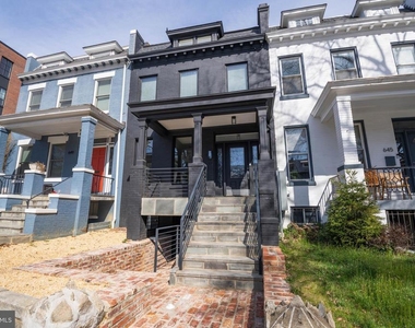 647 Kenyon St Nw - Photo Thumbnail 0