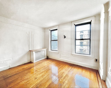 398 East 52nd Street - Photo Thumbnail 1