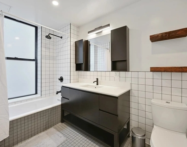 151 Tompkins Avenue - Photo Thumbnail 6