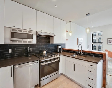 151 Tompkins Avenue - Photo Thumbnail 0