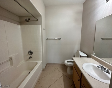 2615 W Gary Avenue - Photo Thumbnail 12