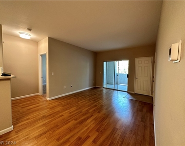 2615 W Gary Avenue - Photo Thumbnail 17