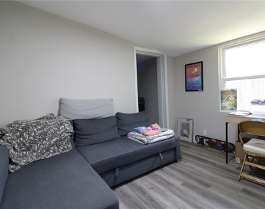 401 Lakeview Street - Photo Thumbnail 25